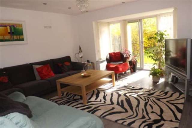  Image of 3 bedroom Detached house to rent in Dorchester Road Solihull B91 at Solihull, B91 1LJ