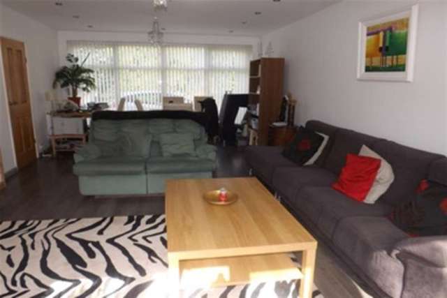  Image of 3 bedroom Detached house to rent in Dorchester Road Solihull B91 at Solihull, B91 1LJ