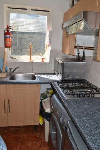  Image of 1 bedroom Flat Share to rent in Ross Street Cambridge CB1 at Ross Street Room 6 Cambridge, CB1 3BP