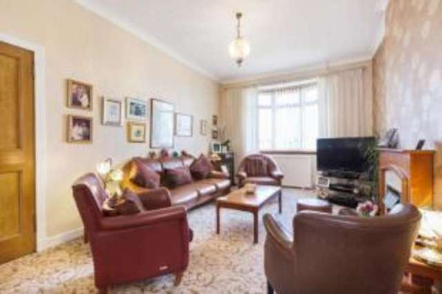 Image of 3 bedroom Flat for sale in Dryburn Avenue Glasgow G52 at Glasgow Lanarkshire Govan, G52 2RZ