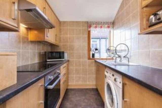  Image of 3 bedroom Flat for sale in Dryburn Avenue Glasgow G52 at Glasgow Lanarkshire Govan, G52 2RZ