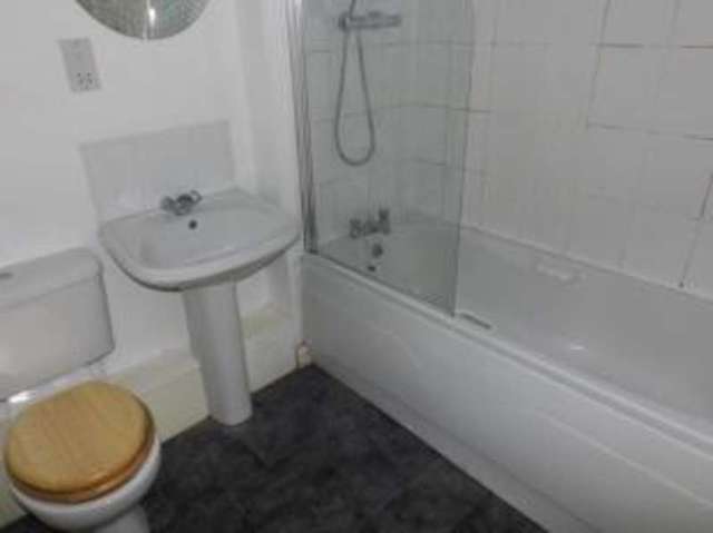  Image of 2 bedroom Flat for sale in Wellington Road Eccles Manchester M30 at 79 Wellington Road Manchester Eccles, M30 9GW