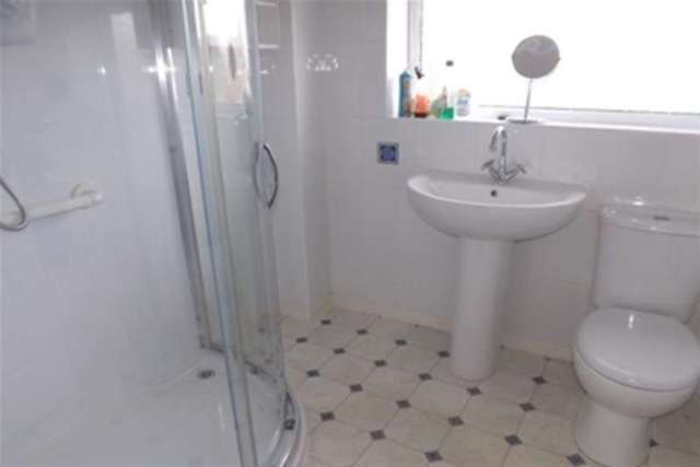  Image of 3 bedroom Detached house to rent in Dunlin Close Beechwood Runcorn WA7 at Runcorn, WA7 3JR