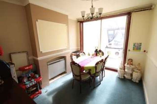  Image of 3 bedroom Terraced house for sale in Dunstable Road Luton LU4 at Dunstable Road  Luton, LU4 8BU