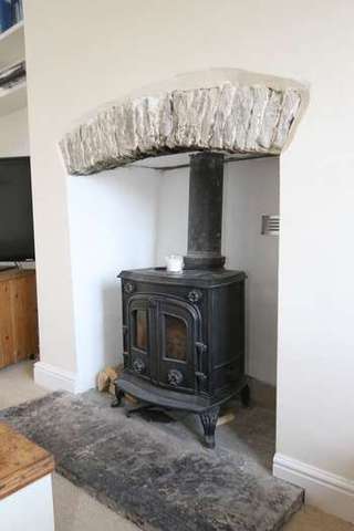  Image of 2 bedroom Terraced house for sale in East Clevedon Triangle Clevedon BS21 at East Clevedon Triangle  Clevedon, BS21 6BQ