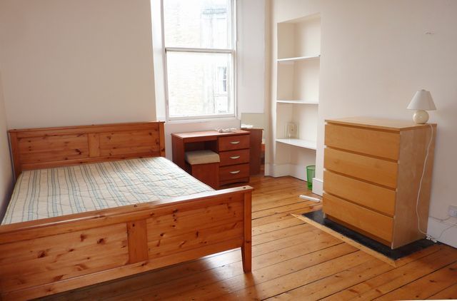  Image of 4 bedroom Flat to rent in East Preston Street Edinburgh EH8 at Newington Edinburgh Edinburgh, EH8 9QD