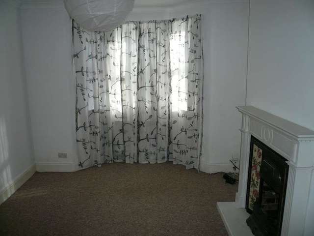  Image of 3 bedroom Terraced house to rent in East Wonford Hill Exeter EX1 at Exeter, EX1 3BS