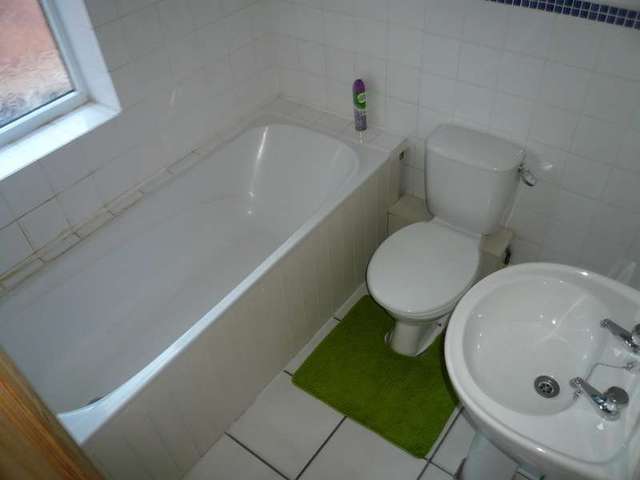  Image of 3 bedroom Terraced house to rent in East Wonford Hill Exeter EX1 at Exeter, EX1 3BS