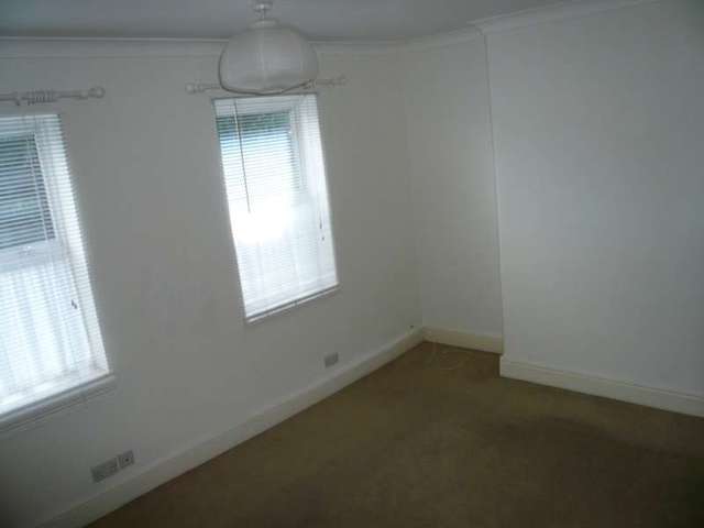  Image of 3 bedroom Terraced house to rent in East Wonford Hill Exeter EX1 at Exeter, EX1 3BS