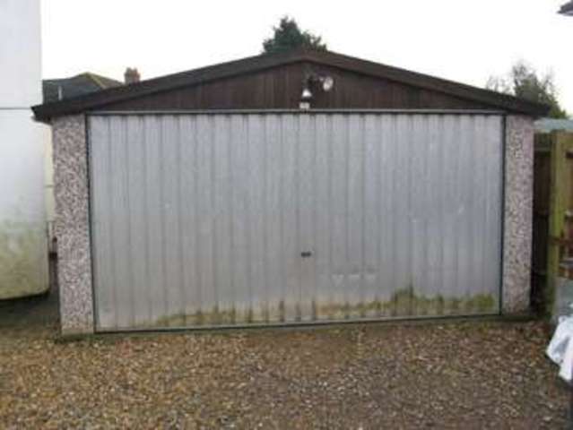  Image of 3 bedroom Semi-Detached house to rent in Ruskin Road Eastleigh SO50 at Ruskin Road  EASTLEIGH, SO50 4LE