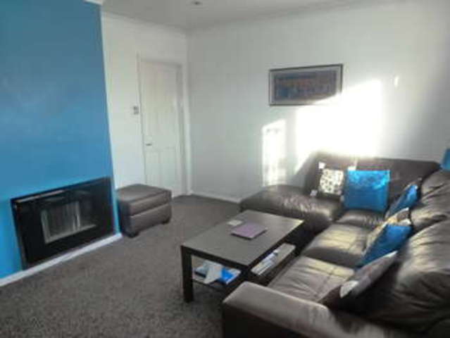 Image of 3 bedroom Semi-Detached house for sale in Edgecoombe Selsdon South Croydon CR2 at South Croydon Selsdon, CR2 8AA