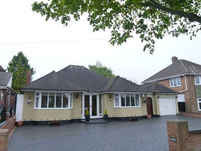  Image of 3 bedroom Detached house for sale in Ednam Road Wolverhampton WV4 at Ednam Road Goldthorn Park Wolverhampton, WV4 5BP