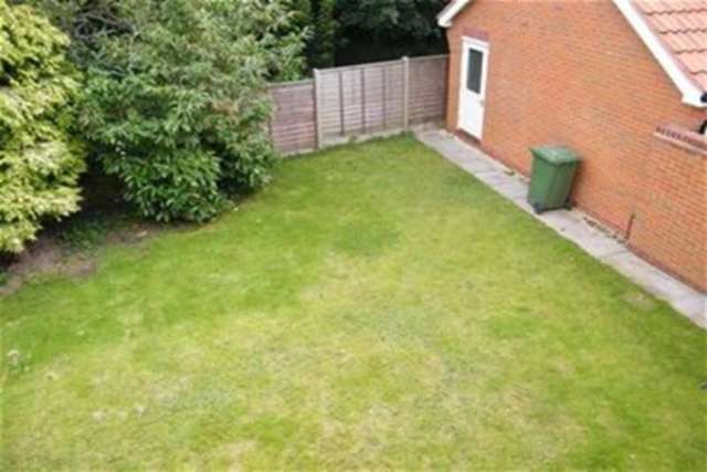  Image of 4 bedroom Detached house to rent in Edwardian Close Shirley Solihull B90 at Solihull, B90 3SP
