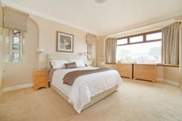  Image of 5 bedroom Bungalow for sale in Edzell Drive Newton Mearns Glasgow G77 at Newton Mearns Glasgow Mearns, G77 5QY