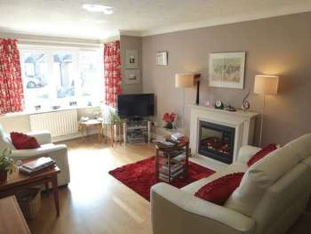  Image of 3 bedroom Detached house for sale in Middle Farm Place Effingham Leatherhead KT24 at Middle Farm Place  Leatherhead, KT24 5LA