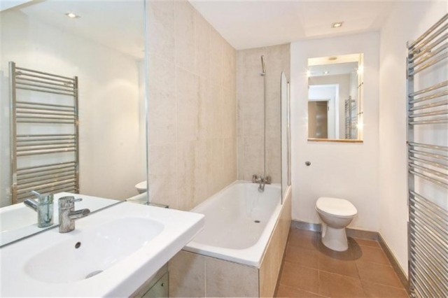  Image of 2 bedroom Flat to rent in Elizabeth Mews Kay Street London E2 at Kay street  Bethnal Green, E2 8QG