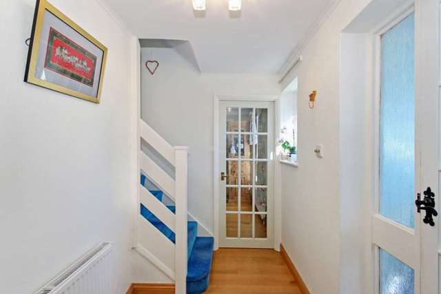  Image of 4 bedroom Detached house for sale in Elm Tree Walk Tring HP23 at Elm Tree Walk  Tring, HP23 5EL