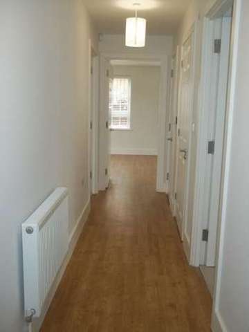  Image of 2 bedroom Flat to rent in Rectory Avenue High Wycombe HP13 at Rectory Avenue  High Wycombe, HP13 6HW