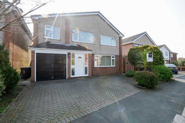  Image of 5 bedroom Detached house for sale in Ennerdale Drive Aughton Ormskirk L39 at Ennerdale Drive Aughton Ormskirk, L39 5HF