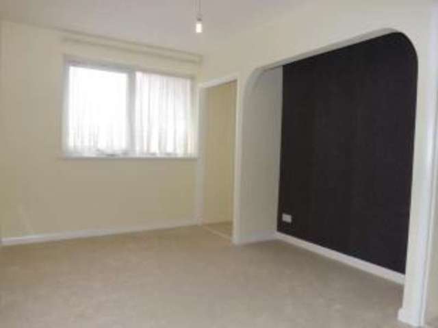  Image of 1 bedroom Flat for sale in Cedar Court Epping CM16 at Epping Essex Epping, CM16 4HL
