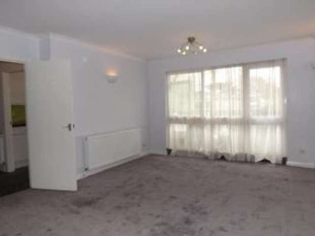  Image of 1 bedroom Flat for sale in Cedar Court Epping CM16 at Epping Essex Epping, CM16 4HL