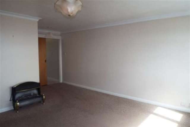  Image of 1 bedroom Flat to rent in Exton Gardens Fareham PO16 at Fareham, PO16 8EB