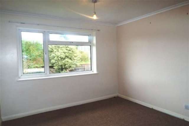  Image of 1 bedroom Flat to rent in Exton Gardens Fareham PO16 at Fareham, PO16 8EB
