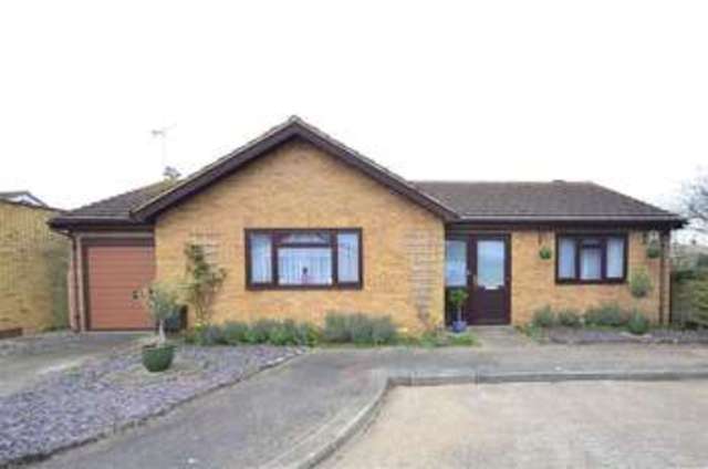  Image of 2 bedroom Bungalow for sale in Fairacres Close Herne Bay CT6 at Beltinge Herne Bay Herne Bay, CT6 6LL