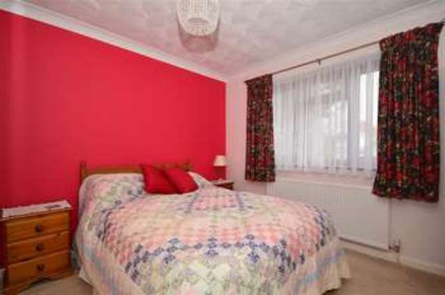 Image of 2 bedroom Bungalow for sale in Fairacres Close Herne Bay CT6 at Beltinge Herne Bay Herne Bay, CT6 6LL
