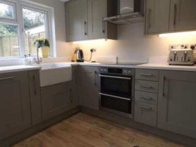  Image of 2 bedroom Detached house for sale in Wrecclesham Road Farnham GU9 at Farnham Surrey Farnham, GU9 8TY