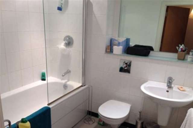  Image of 1 bedroom Flat to rent in Gotts Road Leeds LS12 at Leeds, LS12 1DF