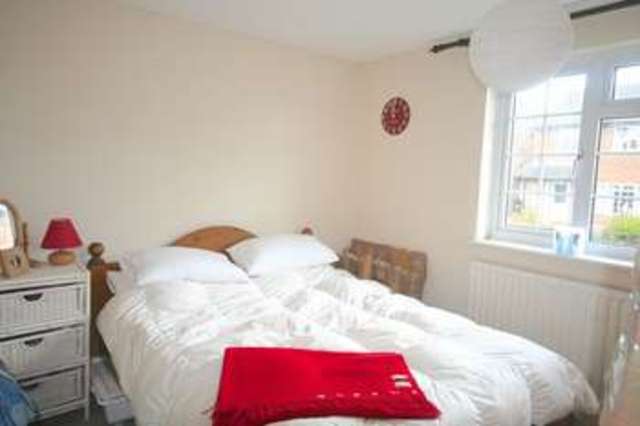  Image of 3 bedroom Terraced house to rent in Farrer Top Markyate St. Albans AL3 at Farrer Top Markyate St. Albans, AL3 8NB