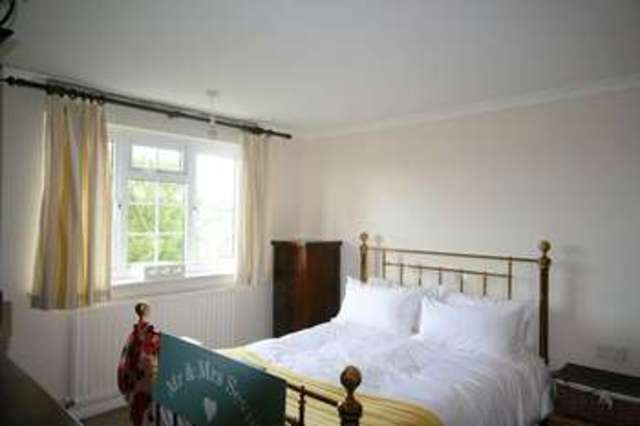  Image of 3 bedroom Terraced house to rent in Farrer Top Markyate St. Albans AL3 at Farrer Top Markyate St. Albans, AL3 8NB