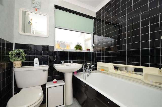  Image of 3 bedroom Bungalow for sale in Ferndale Close Minster on Sea Sheerness ME12 at Halfway Sheerness Sheerness, ME12 3HW