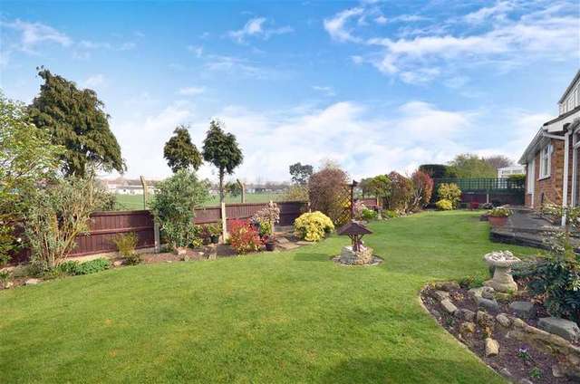  Image of 3 bedroom Bungalow for sale in Ferndale Close Minster on Sea Sheerness ME12 at Halfway Sheerness Sheerness, ME12 3HW