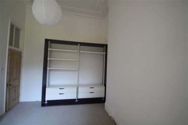  Image of 2 bedroom Flat to rent in First Avenue Hove BN3 at Hove, BN3 2FE
