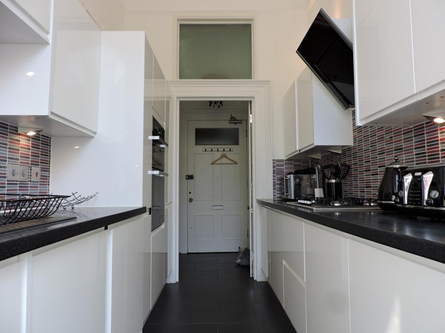  Image of 2 bedroom Flat to rent in First Avenue Hove BN3 at 14 First Avenue  Hove, BN3 2FE