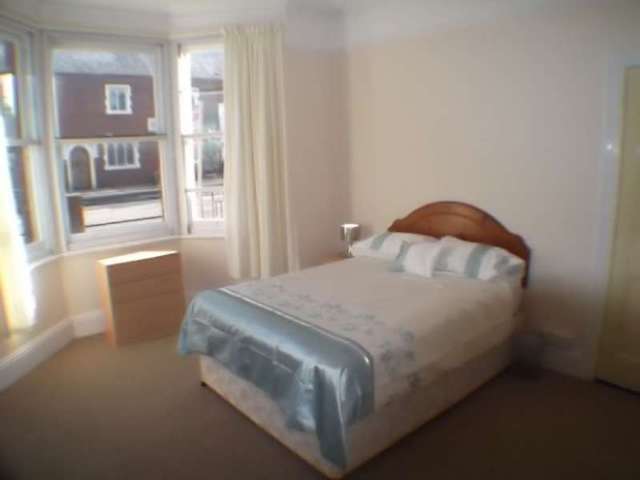  Image of 1 bedroom House Share to rent in Fore Street Heavitree Exeter EX1 at Fore Street Heavitree Exeter, EX1 3BR