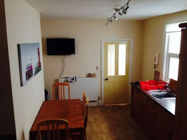  Image of 1 bedroom House Share to rent in Fore Street Heavitree Exeter EX1 at Fore Street Heavitree Exeter, EX1 3BR
