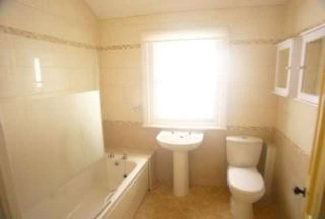  Image of 1 bedroom House Share to rent in Fore Street Heavitree Exeter EX1 at Fore Street Heavitree Exeter, EX1 3BR