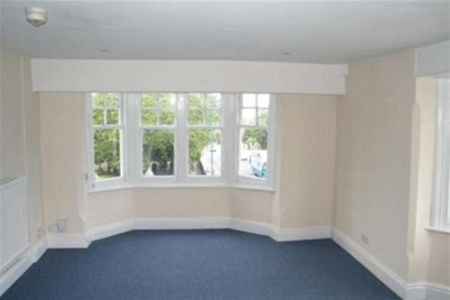  Image of 2 bedroom Property to rent in Forest Road East Nottingham NG1 at Nottingham, NG1 4HJ