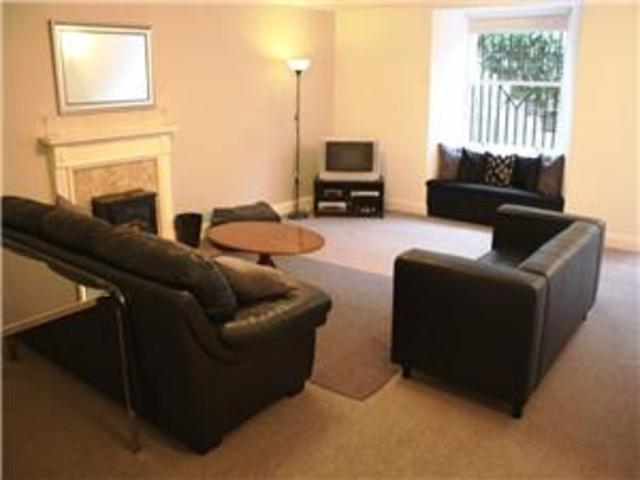  Image of 2 bedroom Flat to rent in Forth Street Edinburgh EH1 at New Town Edinburgh Edinburgh, EH1 3LE