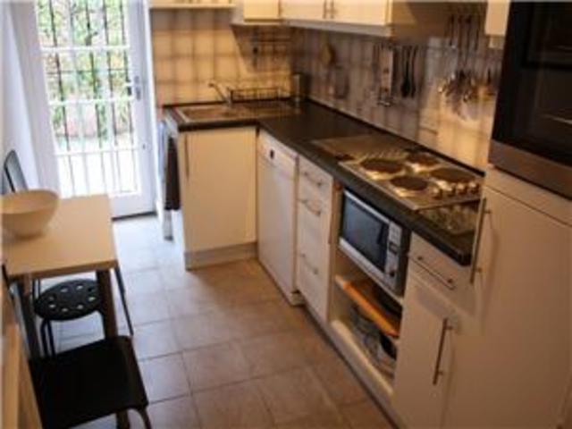  Image of 2 bedroom Flat to rent in Forth Street Edinburgh EH1 at New Town Edinburgh Edinburgh, EH1 3LE