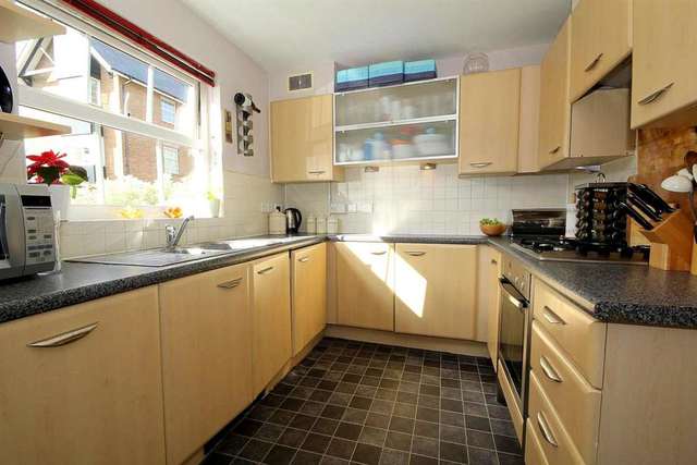  Image of 4 bedroom Town House for sale in Fourdrinier Way Hemel Hempstead HP3 at Fourdrinier Way Apsley Hemel Hempstead, HP3 9RP