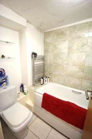  Image of 3 bedroom Flat to rent in Freegrove Road London N7 at Holloway London Holloway, N7 9JN
