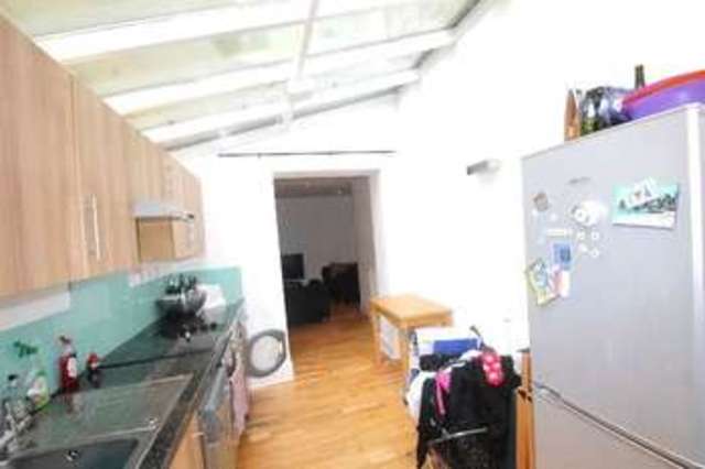  Image of 3 bedroom Flat to rent in Freegrove Road London N7 at Holloway London Holloway, N7 9JN
