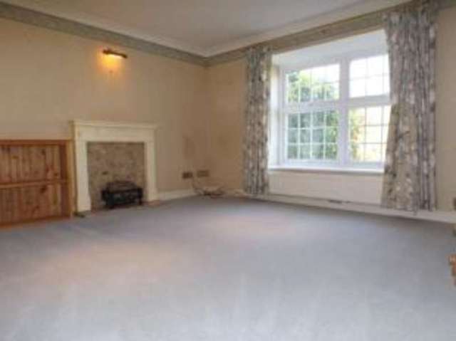  Image of 2 bedroom Flat for sale in Bourne Heights Frensham Road Farnham GU9 at Frensham Road Farnham The Bourne, GU9 8JD