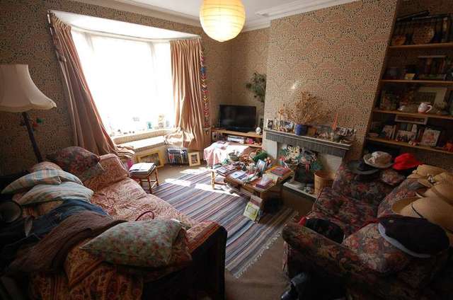  Image of 3 bedroom Terraced house for sale in Stockbridge Road Winchester SO22 at Winchester, SO22 6RL