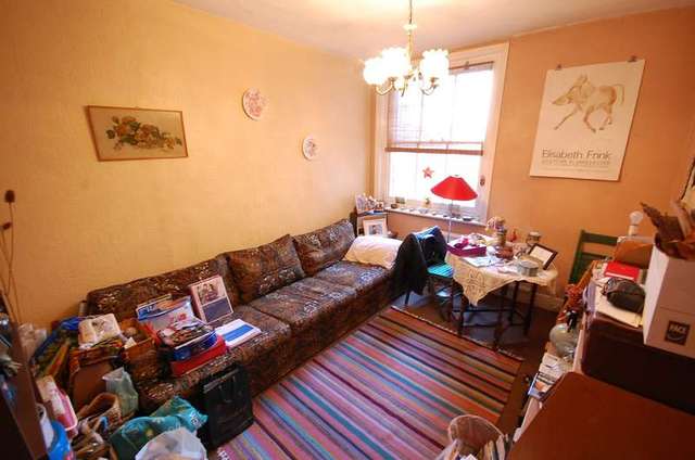  Image of 3 bedroom Terraced house for sale in Stockbridge Road Winchester SO22 at Winchester, SO22 6RL