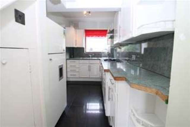  Image of 3 bedroom Detached house to rent in Further Green Road London SE6 at London, SE6 1JG